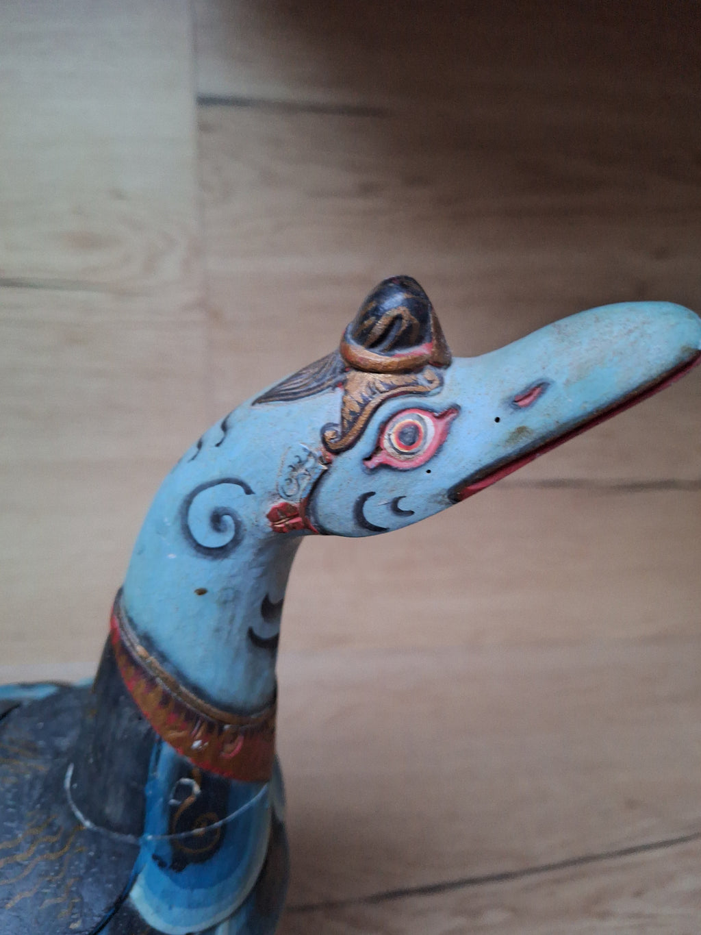 Statue Paon Balinais Vintage en Bois Polychrome - Gardien de Temple Indonésien Sculpté Main - Art Folklorique d'Asie - 33cm