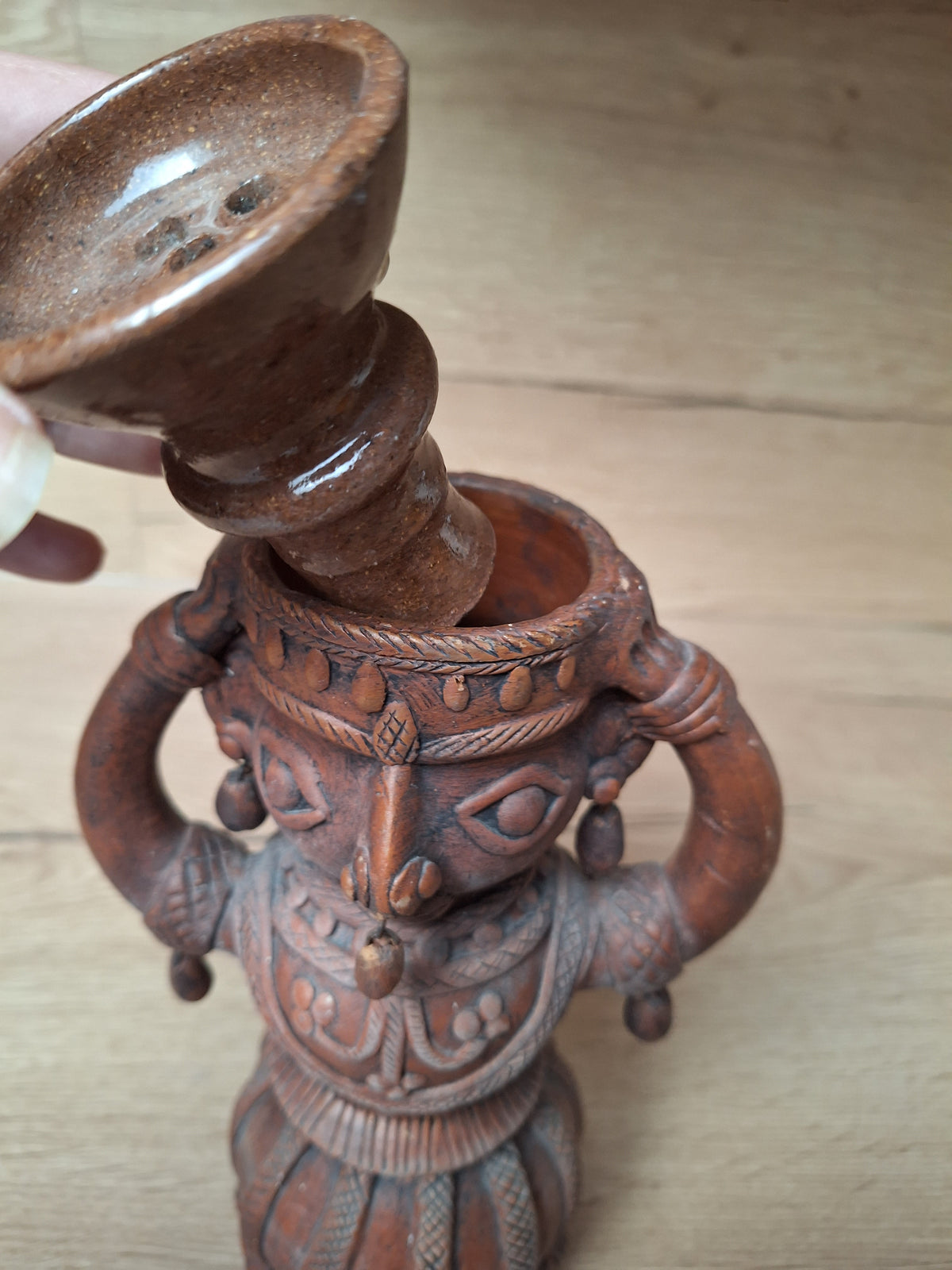 Statuette ancienne Inde Sadum – Femme en terre cuite artisanale – Andhra Pradesh – 32 cm