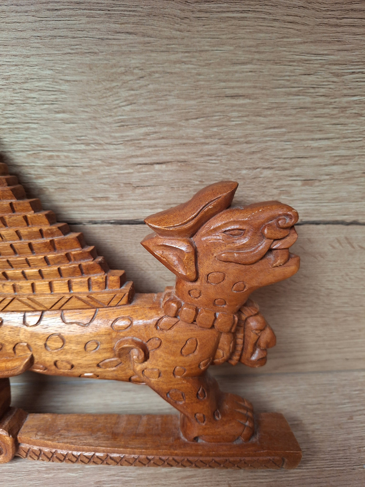 Sculpture Temple aux Jaguars – Bois sculpté – Art maya du Yucatán, Mexique – 42 cm