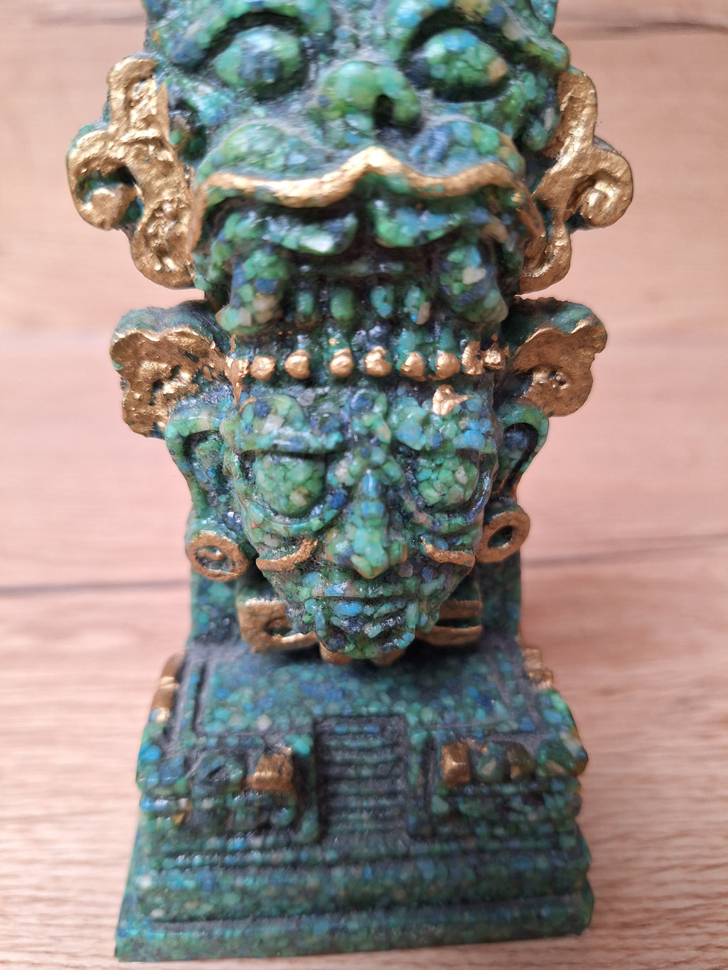 Sculpture en malachite – Figure précolombienne au félin – Mexique – 13 cm