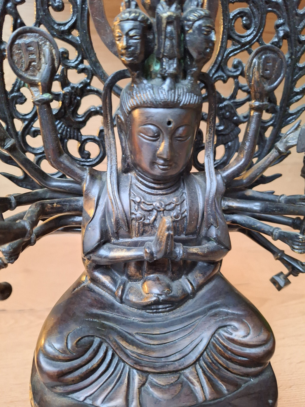 Cundī / Zhunti aux 18 bras – Grande statue bouddhique en bronze – Chine – 39 cm