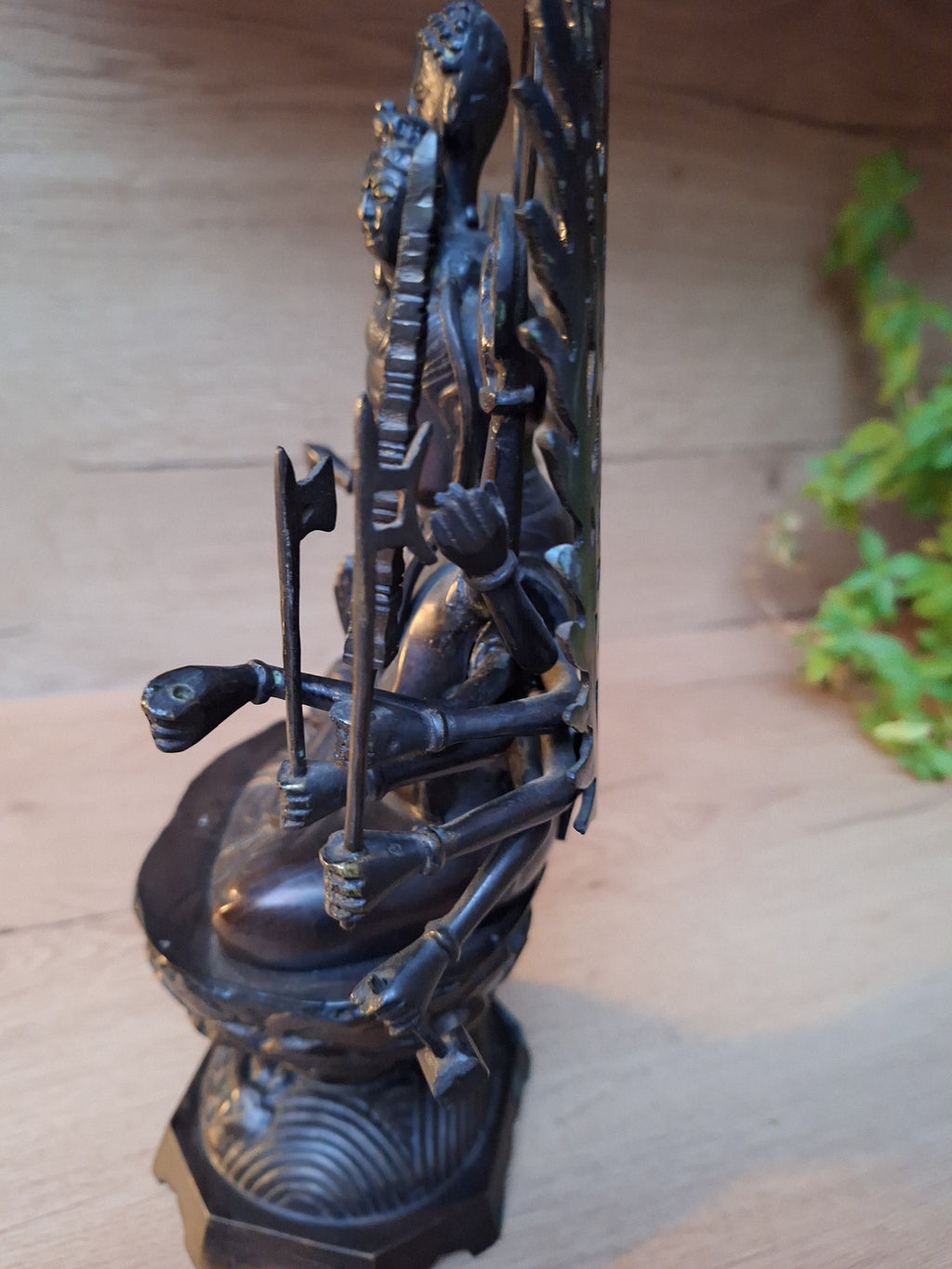 Cundī / Zhunti aux 18 bras – Grande statue bouddhique en bronze – Chine – 39 cm