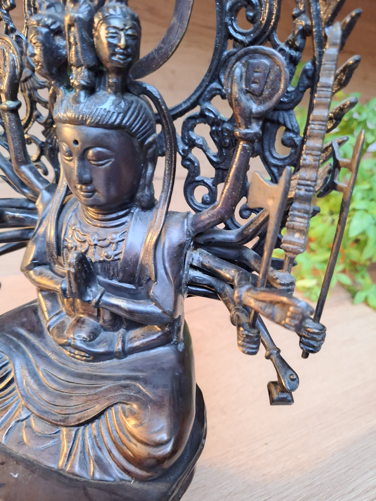 Cundī / Zhunti aux 18 bras – Grande statue bouddhique en bronze – Chine – 39 cm