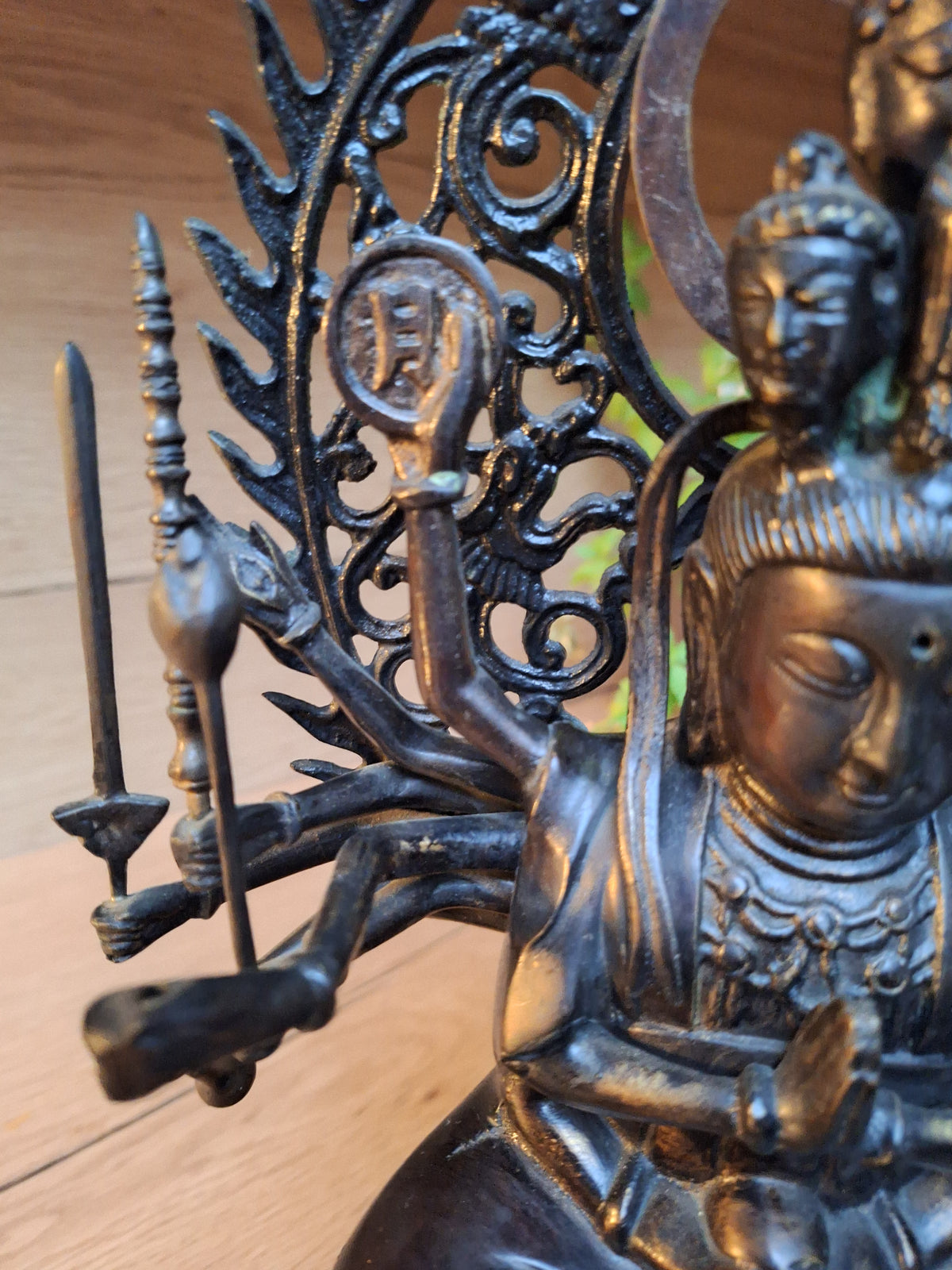 Cundī / Zhunti aux 18 bras – Grande statue bouddhique en bronze – Chine – 39 cm