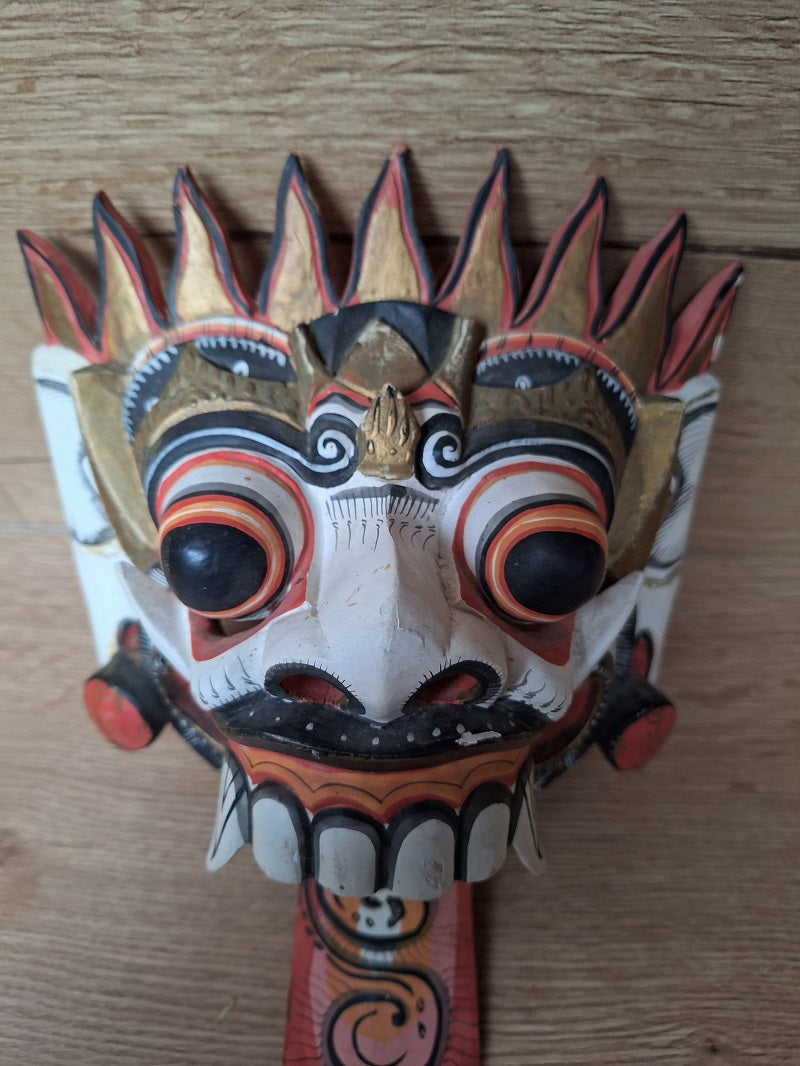 Masque en bois mural flamme feu rouge Bali Barong, Rangda Balinais, Indonésie.