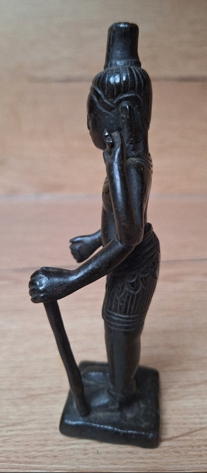 Statue Ancienne de Vishnu à quatre bras – Sculpture en bronze style Khmer – Art spirituel d’Asie du Sud-Est