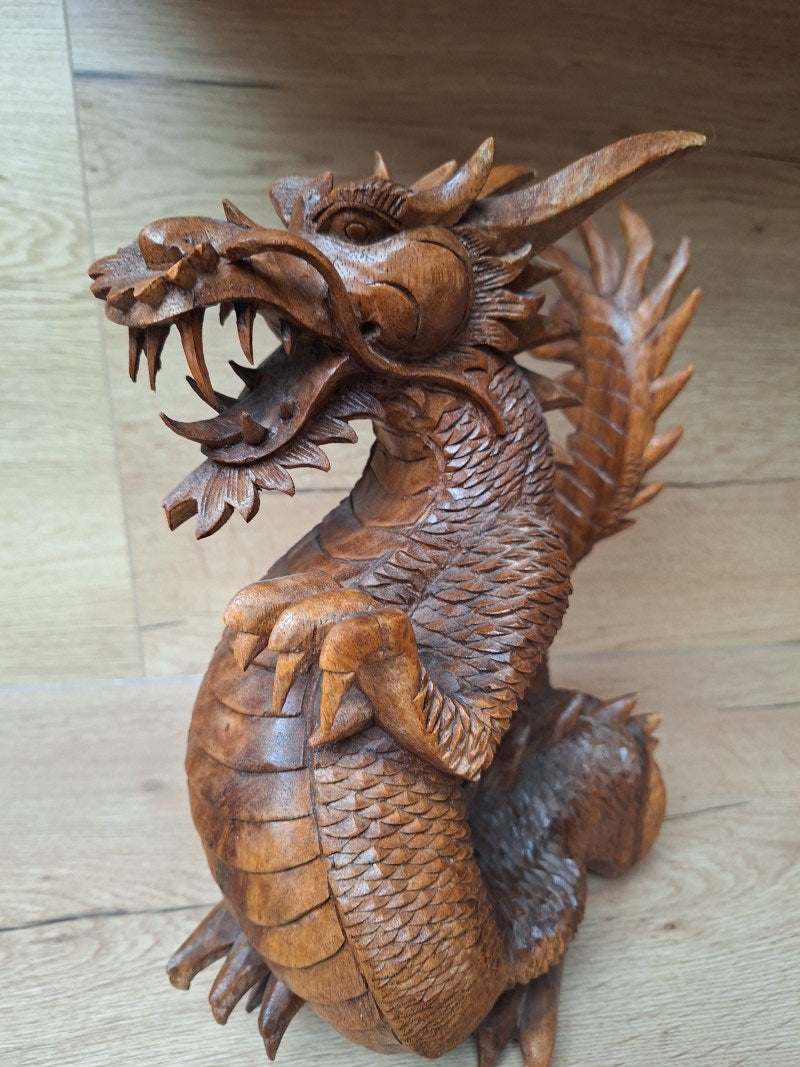 Sculpture artisanale en bois , Dragon Asiatique protecteur. Asie