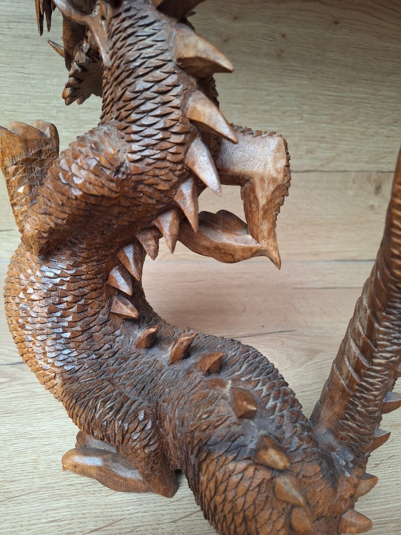 Sculpture artisanale en bois , Dragon Asiatique protecteur. Asie