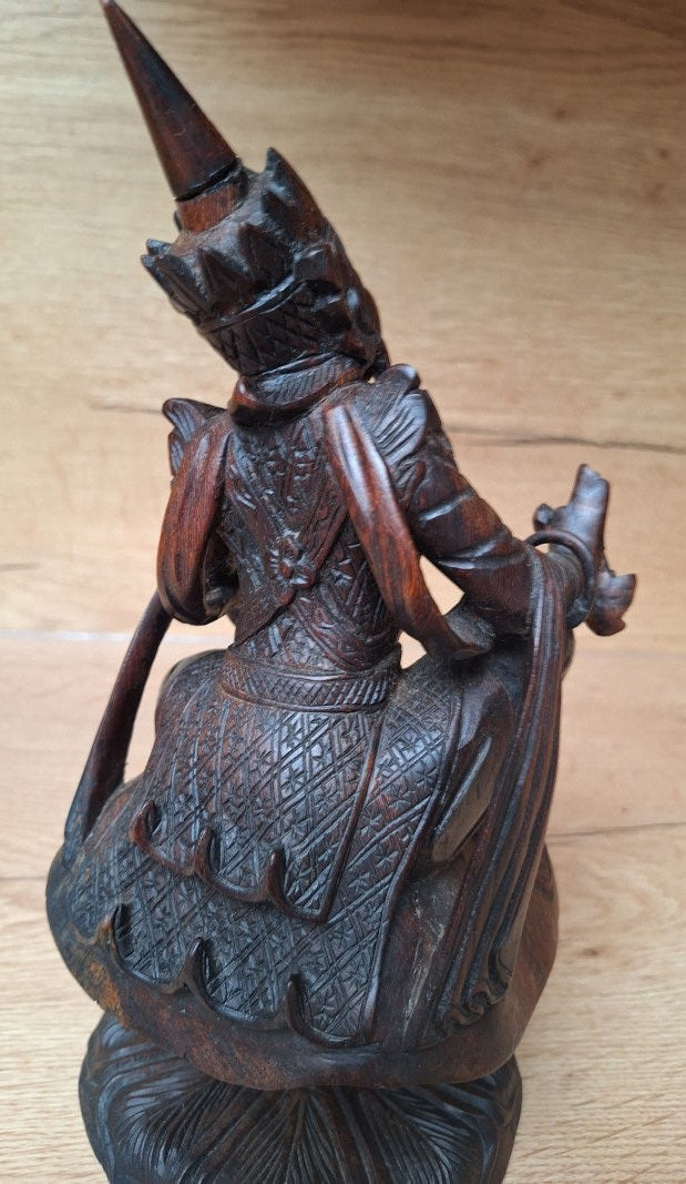 Ancienne figure céleste en bois sculpté – Art birman – Asie