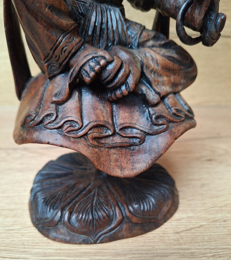 Ancienne figure céleste en bois sculpté – Art birman – Asie
