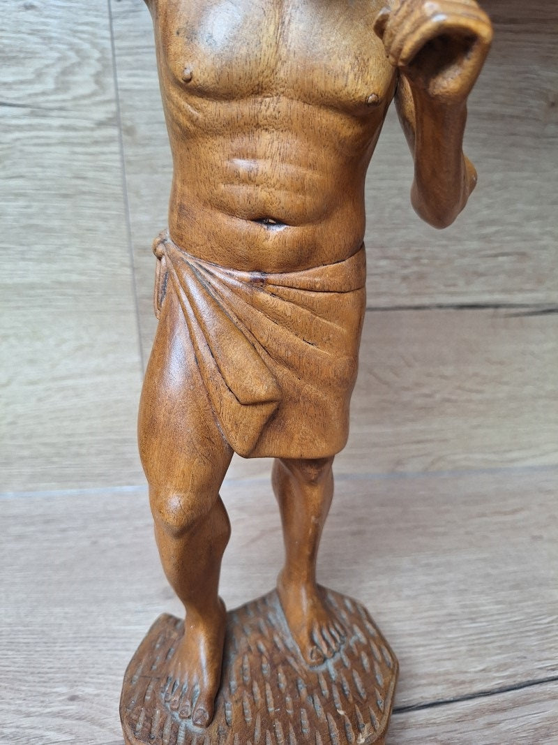 Grande sculpture africaine en bois de Kambala – Porteur – Signée / gravée ART TATI