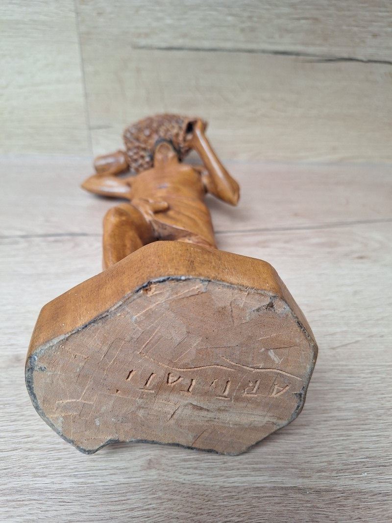 Grande sculpture africaine en bois de Kambala – Porteur – Signée / gravée ART TATI