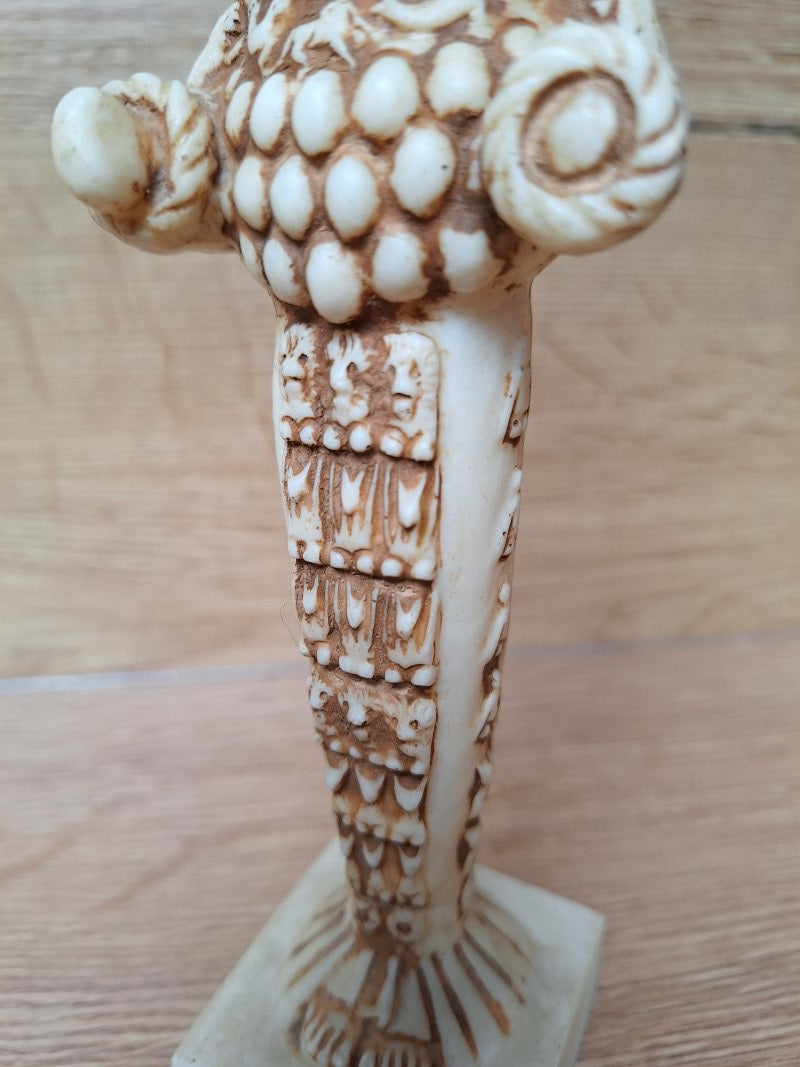 Figure de la déesse Artémis à Éphèse. Déesse de la fécondité,  Reproduction de sculpture Antique gréco-romaine – 22,5 cm
