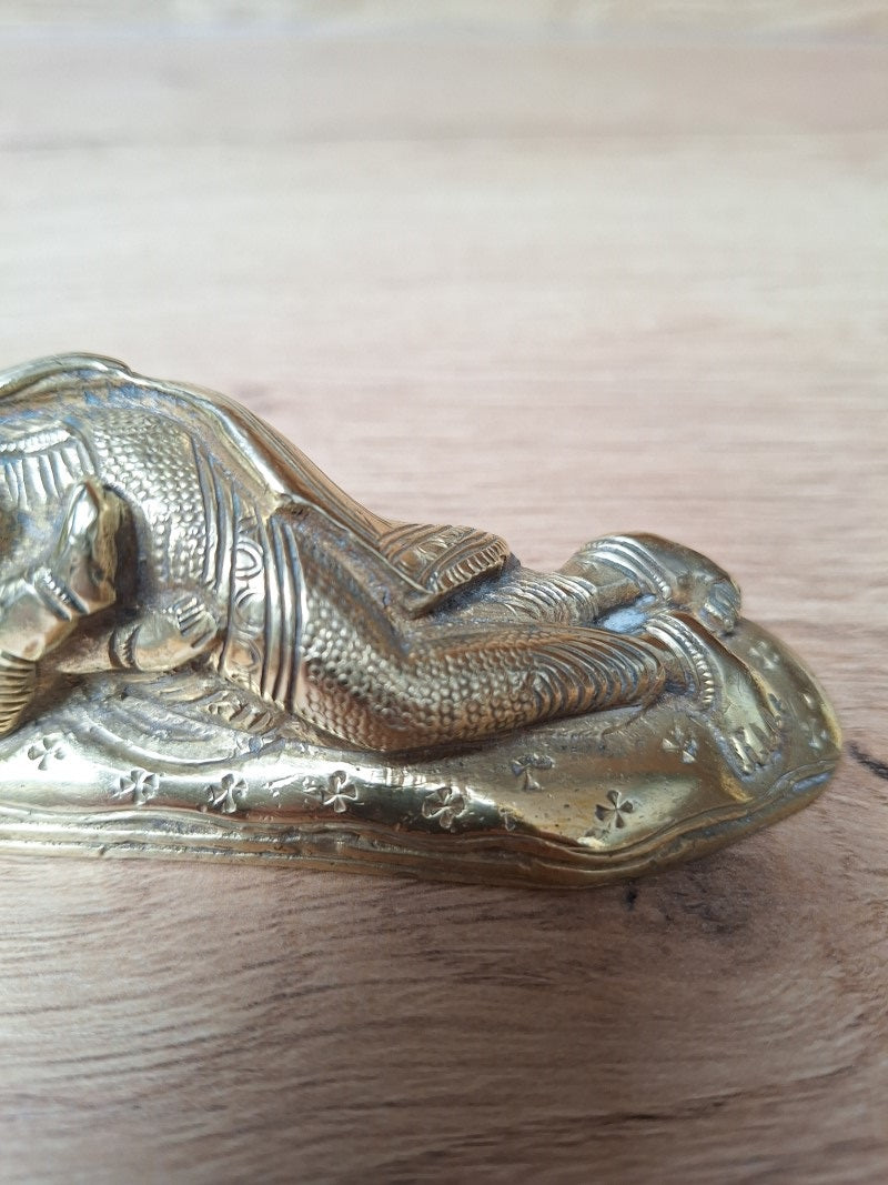 Yashoda allaitant Krishna – Statuette en bronze – Hindouisme, Inde