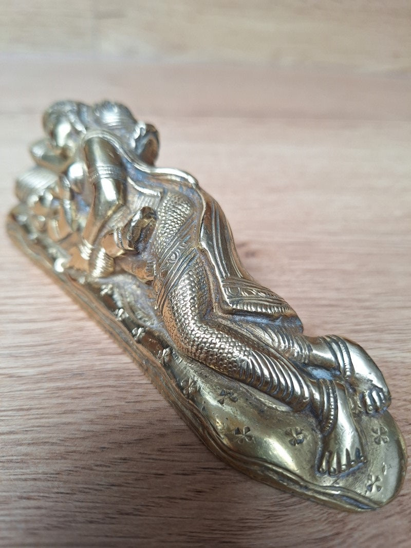Yashoda allaitant Krishna – Statuette en bronze – Hindouisme, Inde