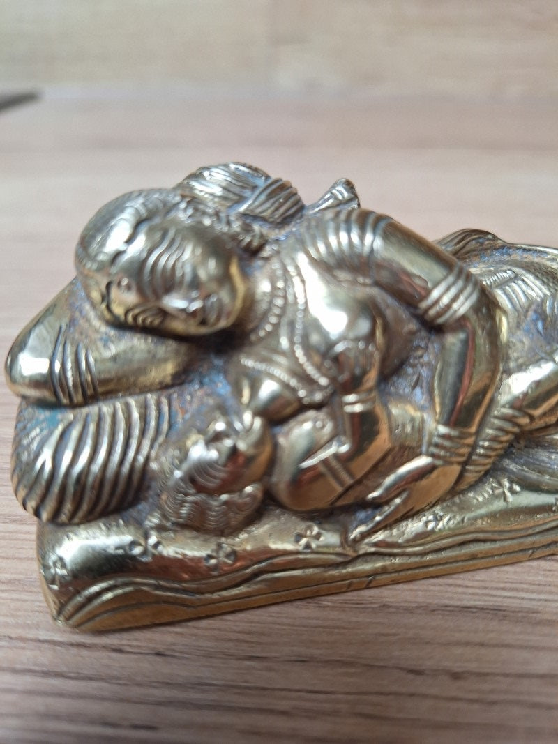Yashoda allaitant Krishna – Statuette en bronze – Hindouisme, Inde
