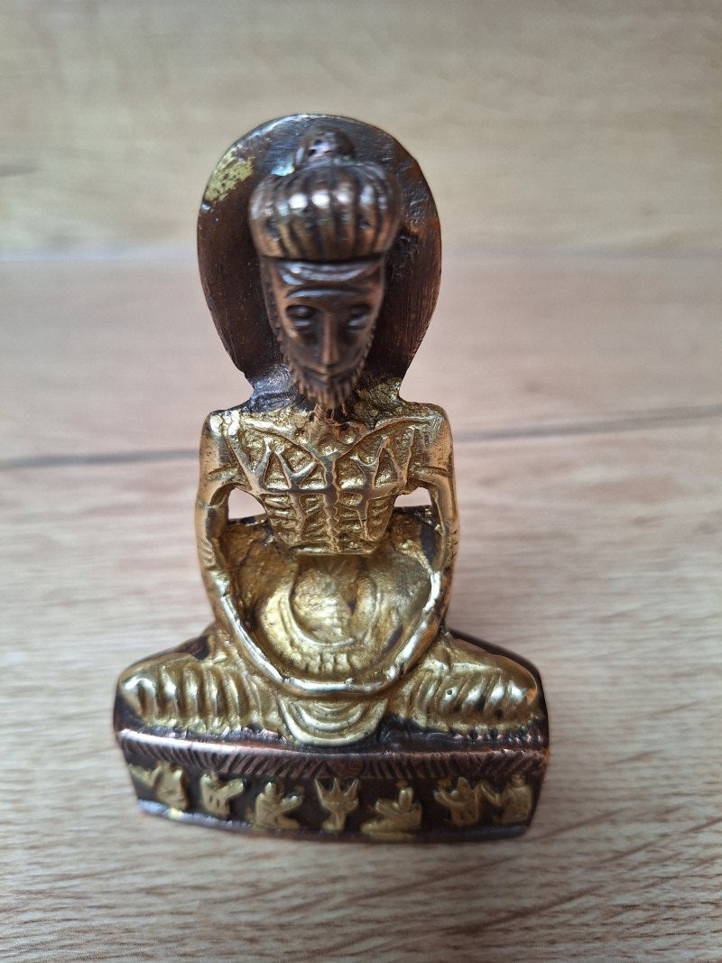 Rare Bouddha ascète en bronze doré – Siddhartha avant l'Éveil – Art bouddhique, Asie