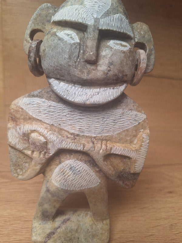 Statuette Mbigou en pierre tendre – Sculpture artisanale du Gabon – Art africain