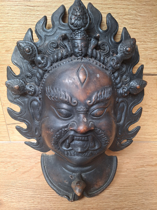 Masque Mahākāla en terre cuite – Art bouddhiste himalayen
