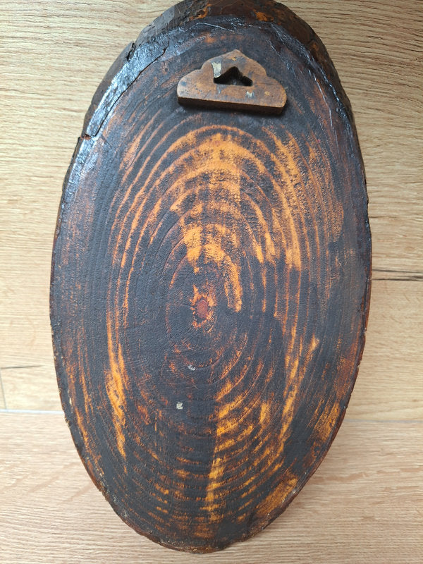Peinture népalaise sur une tranche de bois d'Avalokiteshvara, bodhisattva de la compassion dans le bouddhisme Mahayana.