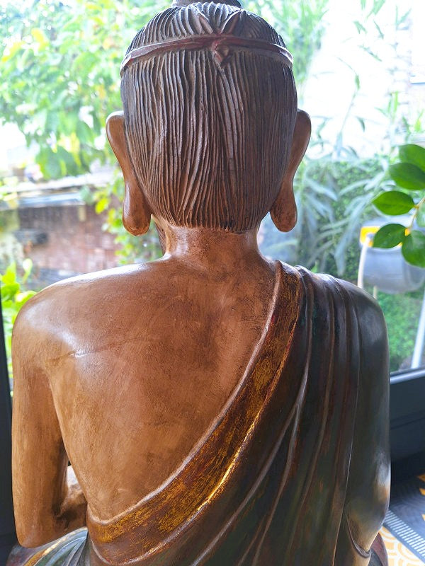 Grande statue en bois massif – Sage asiatique méditant – sculpture artisanale ancienne – 61 cm