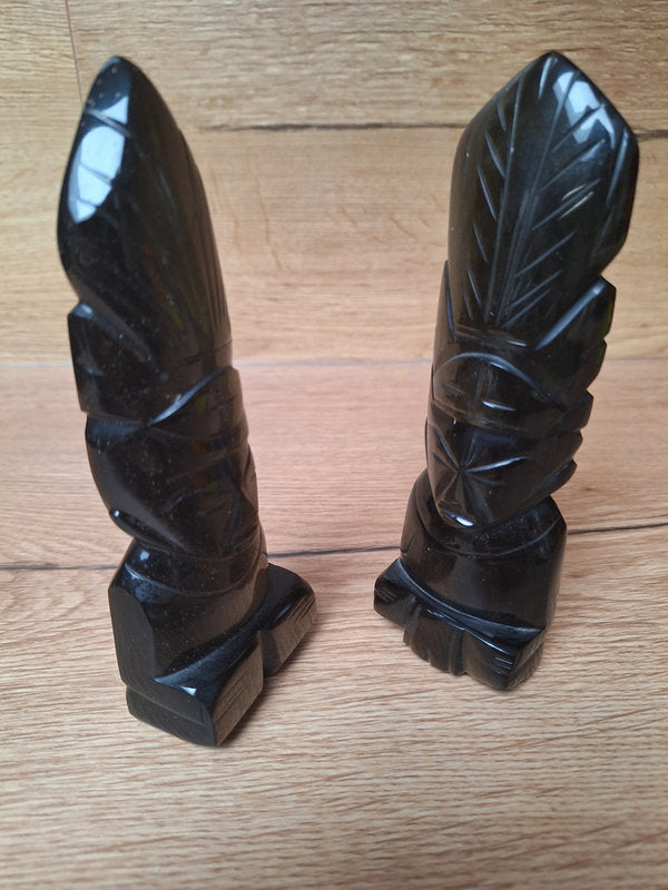 Paire de sculptures en obsidienne noire – Figures mésoaméricaines – Mexique