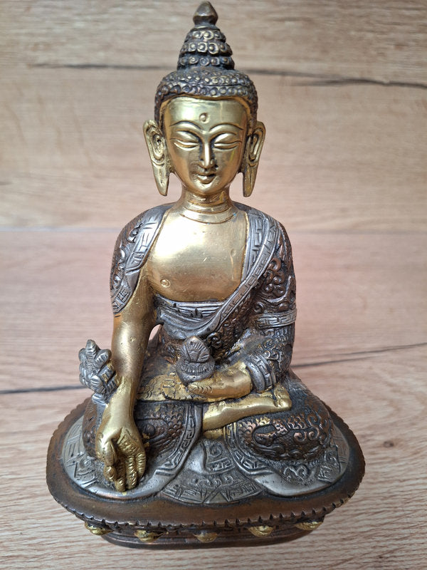 Ratnasambhava – Bouddha des Cinq Dhyani – Statue tibétaine en bronze/laiton – 17,5 cm