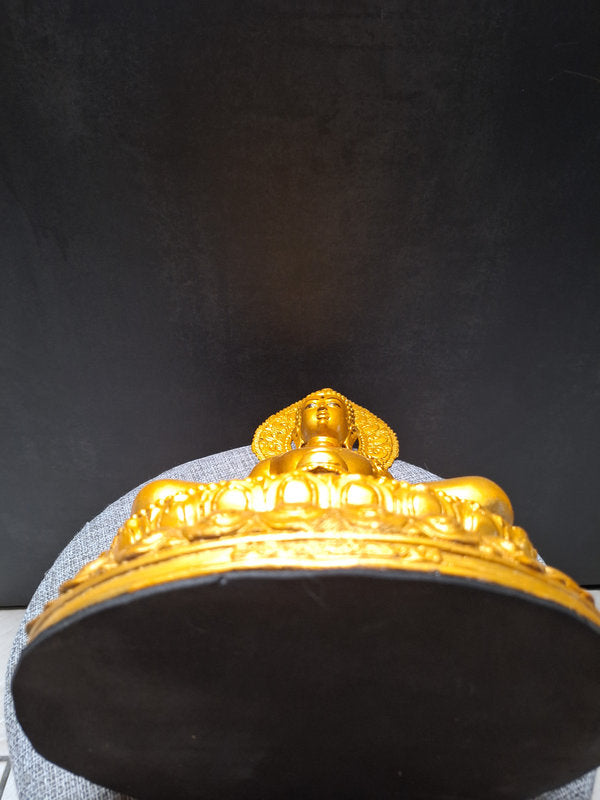 Grande statue en bronze doré du Bouddha méditant avec bol à aumônes, style thaï Rattanakosin, art bouddhiste