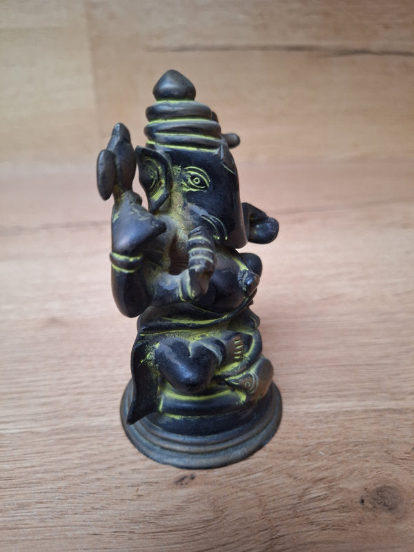Ganesh en brGanesh ancien en bronze massif – Statue indienne Vintage – Ganesha à quatre brasonze massif – 1 kg – Statue indienne ancienne Vintage – Artisanat traditionnel - Inde