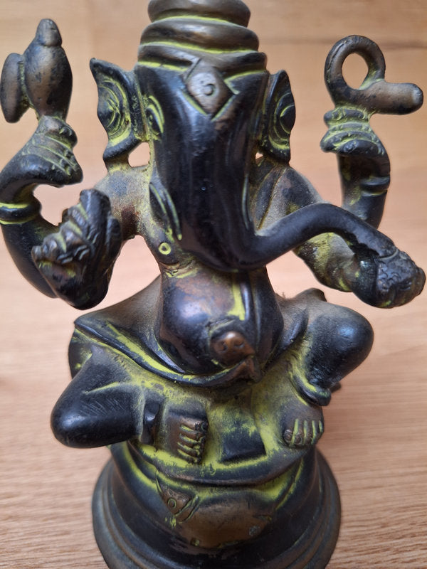 Ganesh en brGanesh ancien en bronze massif – Statue indienne Vintage – Ganesha à quatre brasonze massif – 1 kg – Statue indienne ancienne Vintage – Artisanat traditionnel - Inde