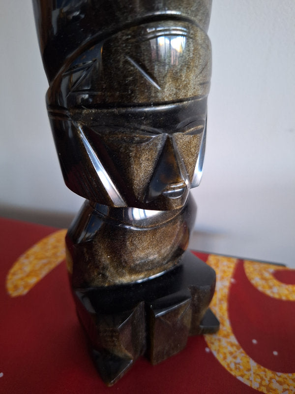 Sculpture en obsidienne – Dignitaire mésoaméricain – Mexique – 21,5 cm