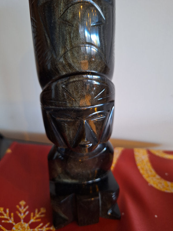 Sculpture en obsidienne – Dignitaire mésoaméricain – Mexique – 21,5 cm