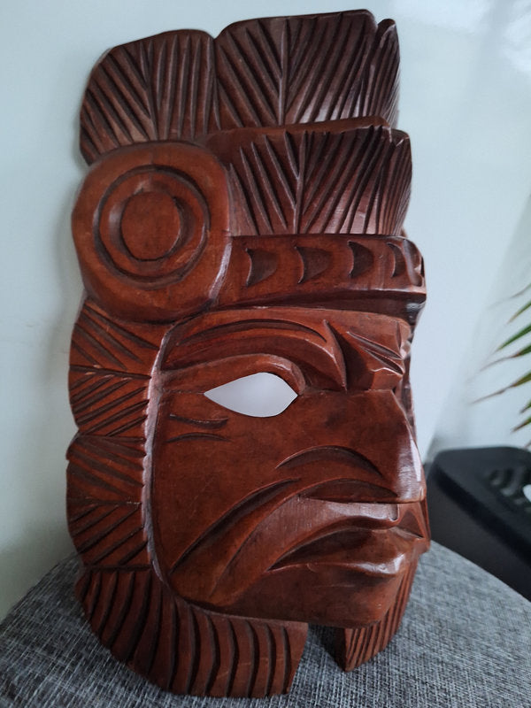 Masque guatémaltèque en bois sculpté – Inspiration Maya – Artisanat traditionnel – 25 cm