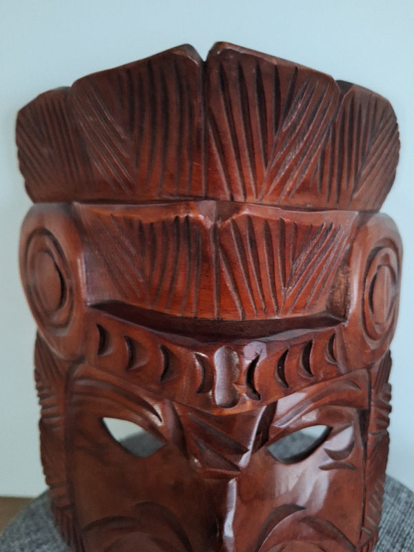 Masque guatémaltèque en bois sculpté – Inspiration Maya – Artisanat traditionnel – 25 cm