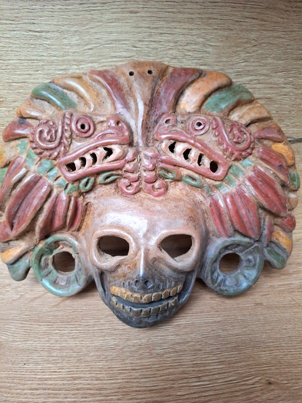 Masque Aztèque en Terre Cuite Polychrome - Dualité Vie et Mort - Quetzalcóatl et Mictlāntēcutli. Artisanat du Mexique