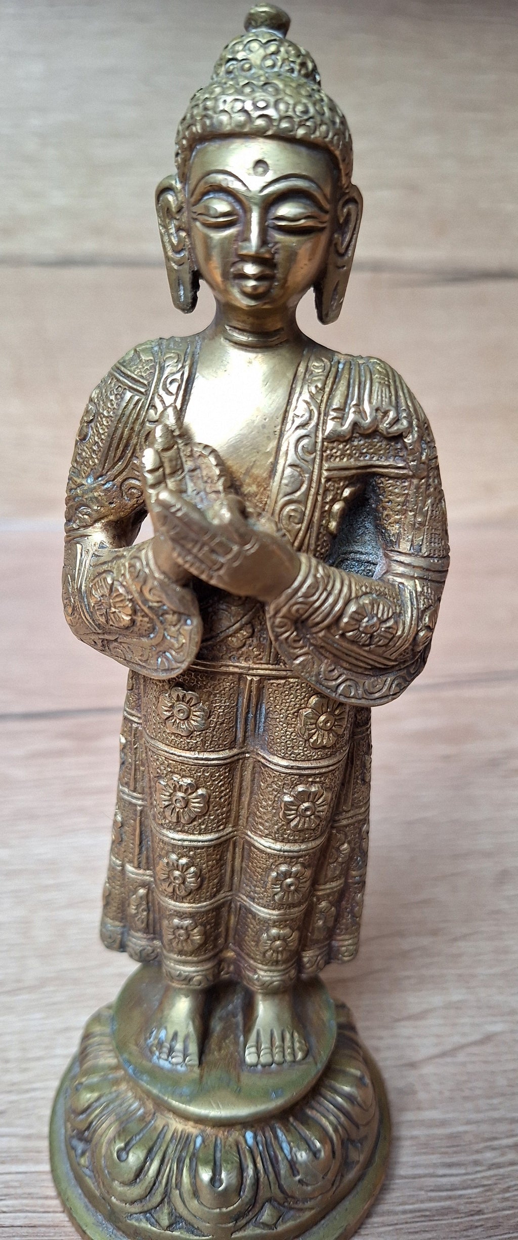 Statue Bouddha Dharmachakra en Laiton ciselé – Enseignement et Sagesse – Art spirituel de l'Inde - 20cm. Asie
