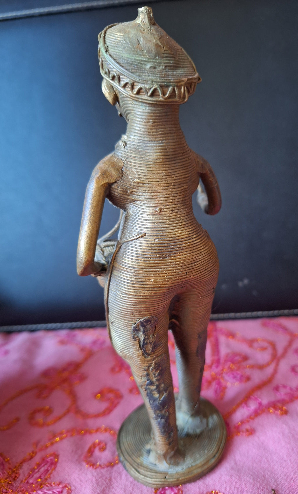 Statuette Bastar en laiton, Art Tribal Dokra, musicien. art tribal Inde.