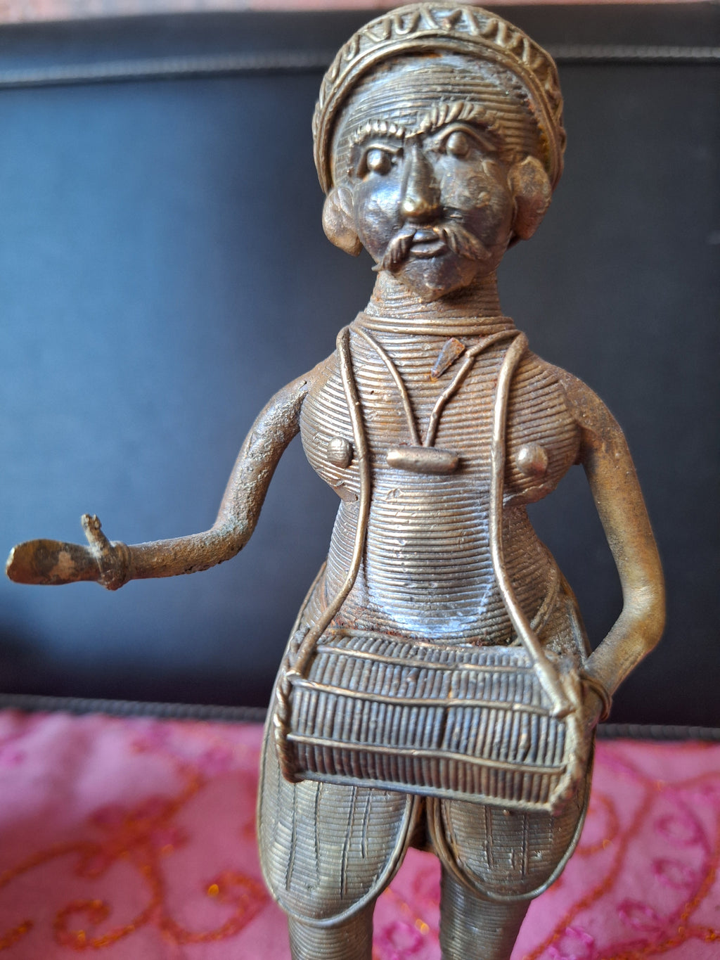 Statuette Bastar en laiton, Art Tribal Dokra, musicien. art tribal Inde.