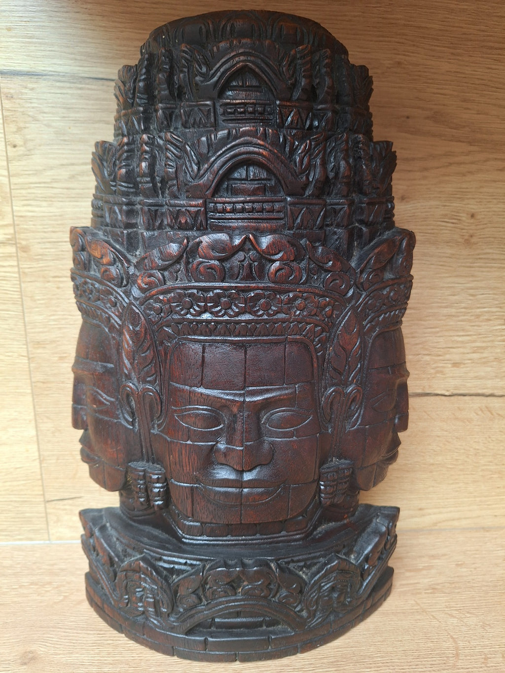Grande sculpture Jayavarman VII – Visages du Bayon à Angkor – Bois sculpté khmer – Cambodge – 42 cm