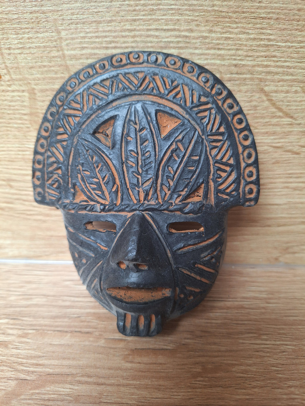 Lot de 5 Mini-Masques Artisanaux en Terre Cuite – Style Précolombien Mexicain – Mexique