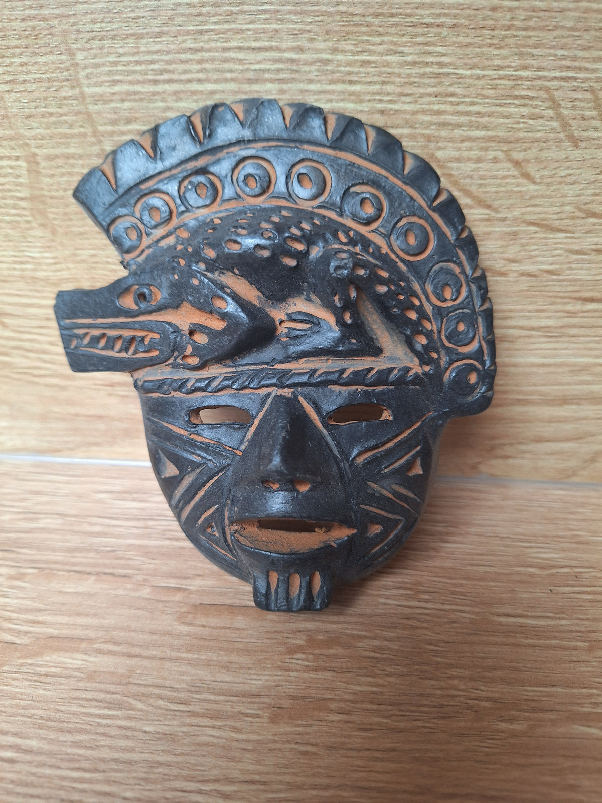Lot de 5 Mini-Masques Artisanaux en Terre Cuite – Style Précolombien Mexicain – Mexique