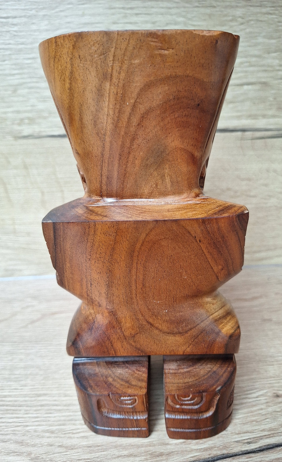 Statue Tiki en bois précieux sculpté Polynésie, Totem des îles Marquises vintage en bois de Miro