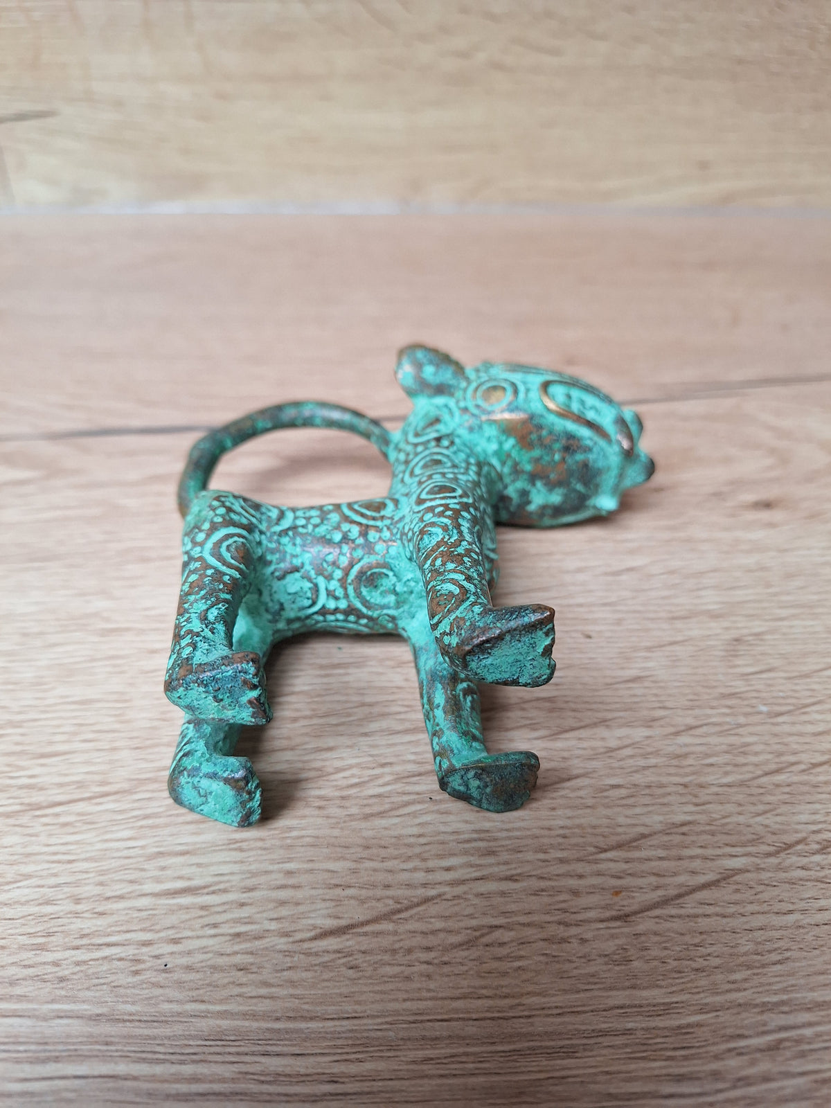 Léopard du Bénin en bronze – Sculpture africaine – Art du Royaume du Bénin