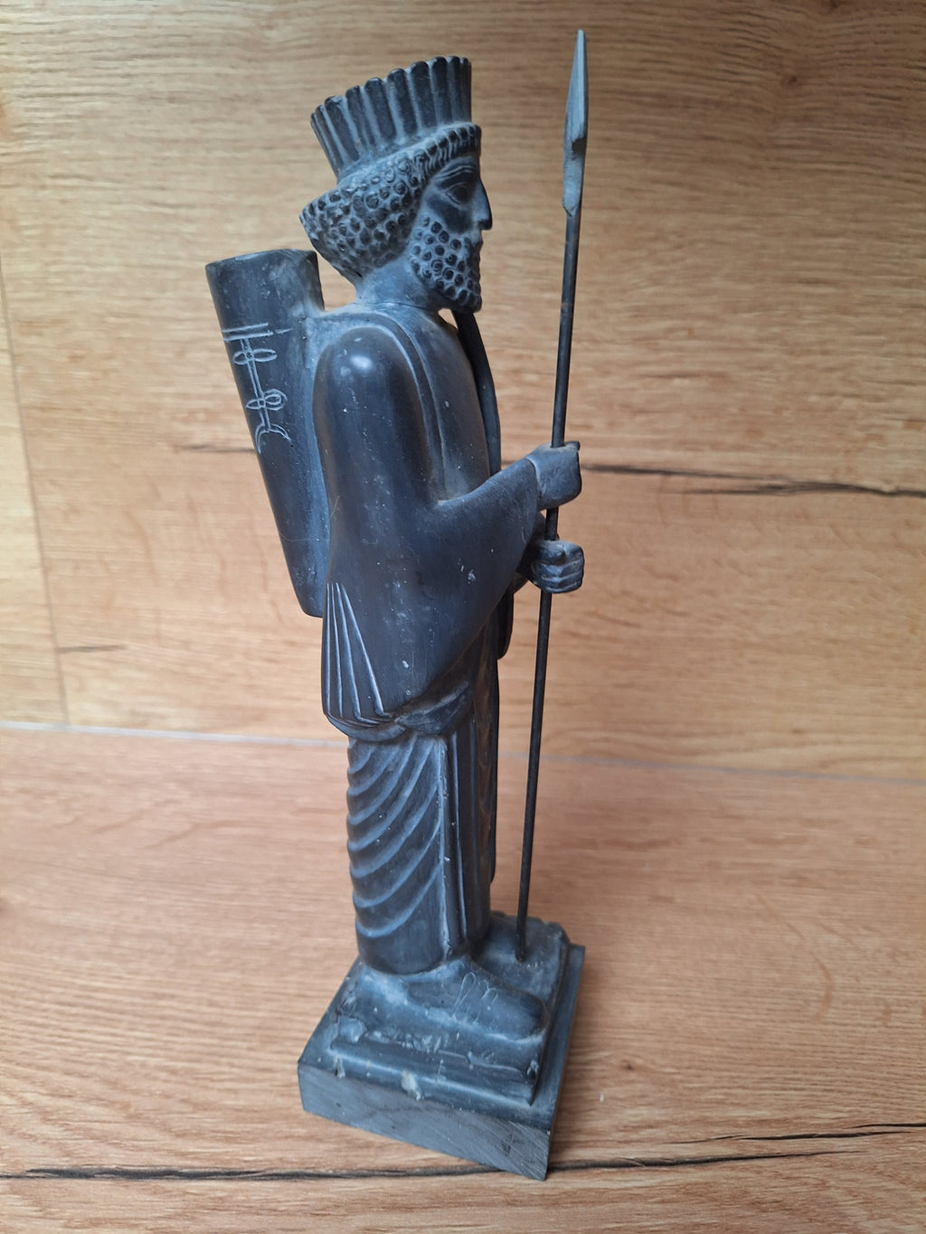 Statue de garde perse de Persépolis – Reproduction SAFIR – Art achéménide – 27 cm