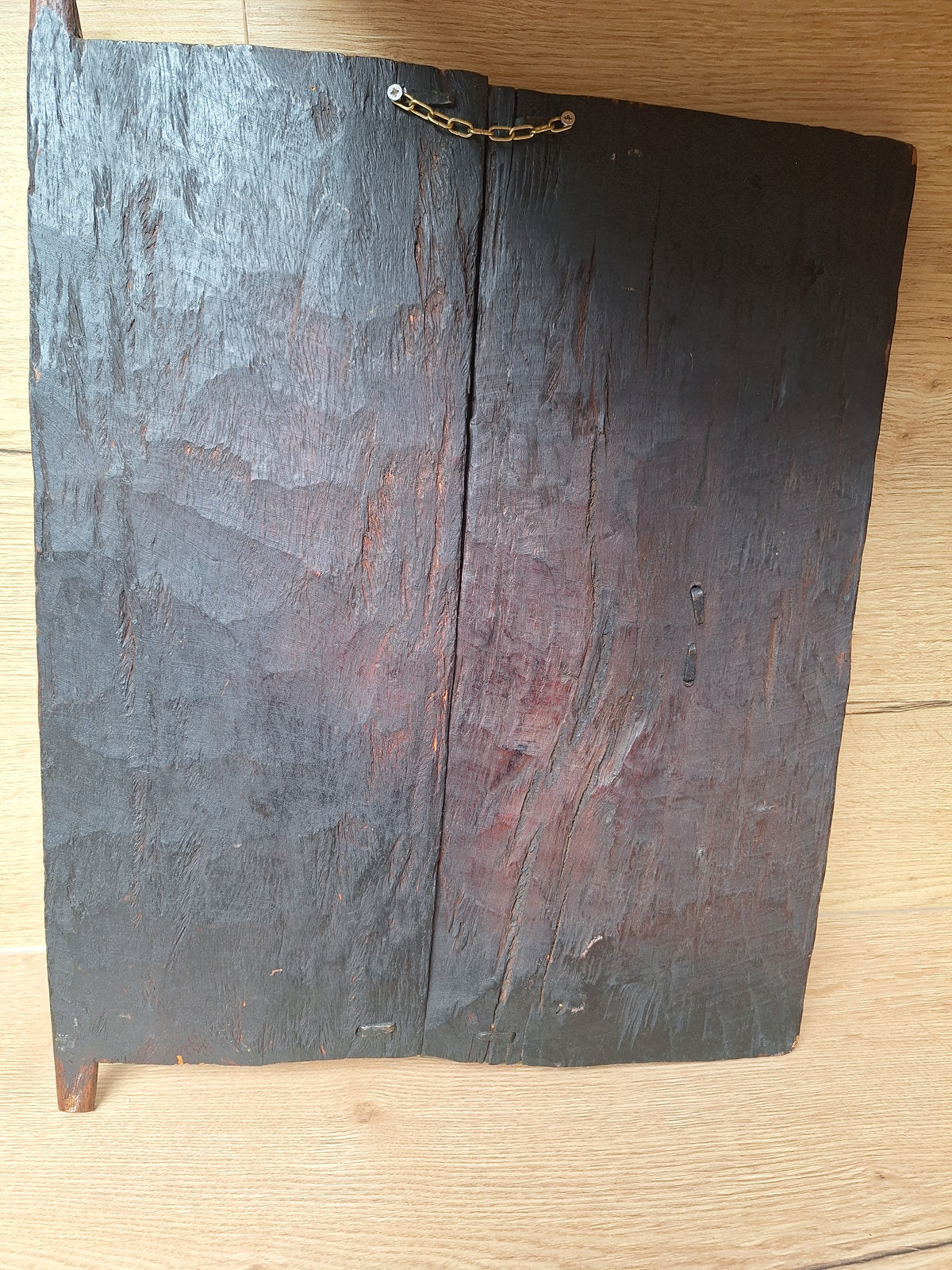 Porte de grenier Dogon en bois sculpté – Mali – Art africain traditionnel – Serrure ancienne