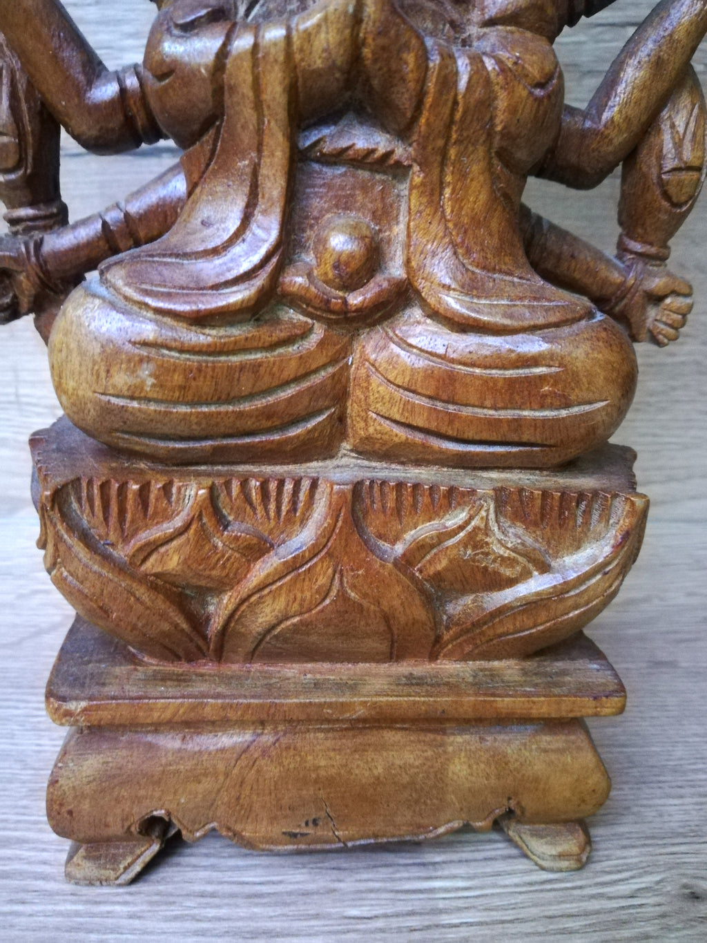 Cundi Bodhisattva – Quan Âm Chuẩn Đề – Statue en bois sculpté, Vietnam