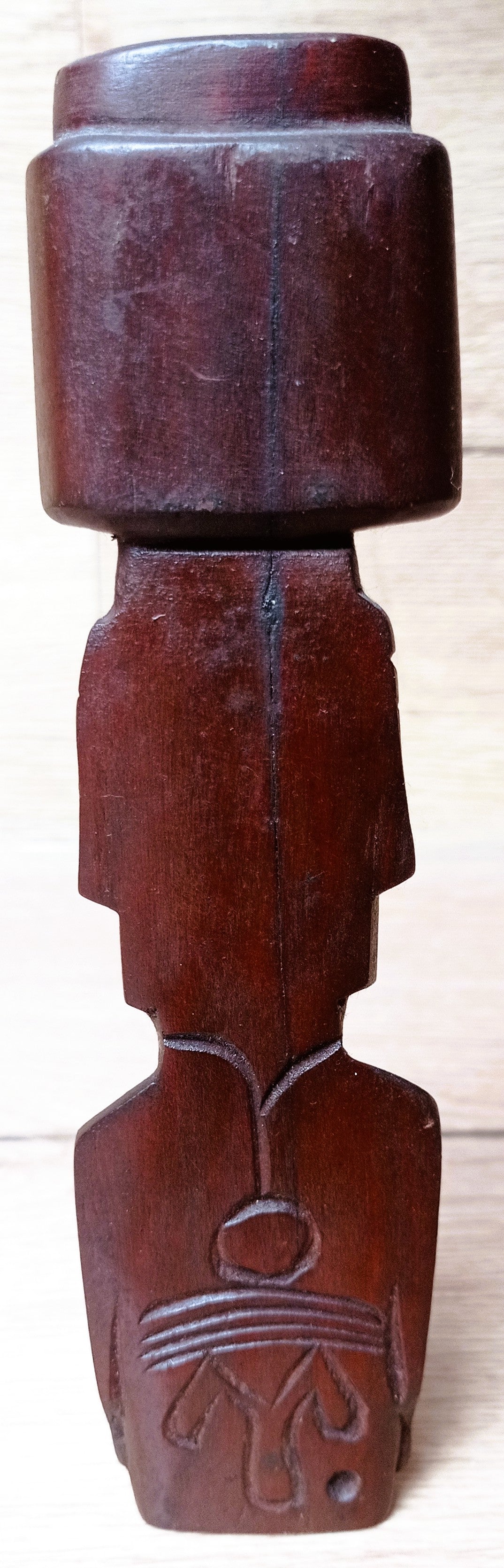 Statuette Moai Rapa Nui avec pukao et reimiro gravé – Artisanat de l’Île de Pâques