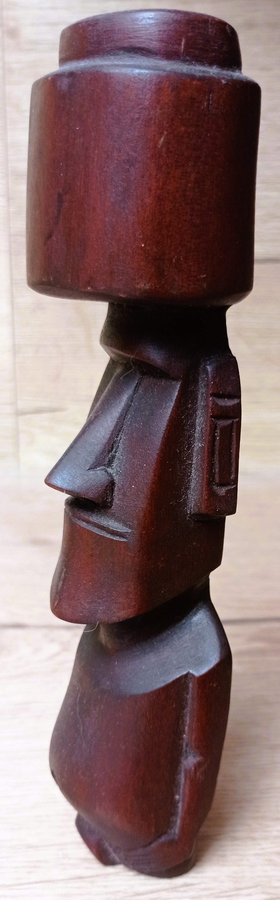 Statuette Moai Rapa Nui avec pukao et reimiro gravé – Artisanat de l’Île de Pâques
