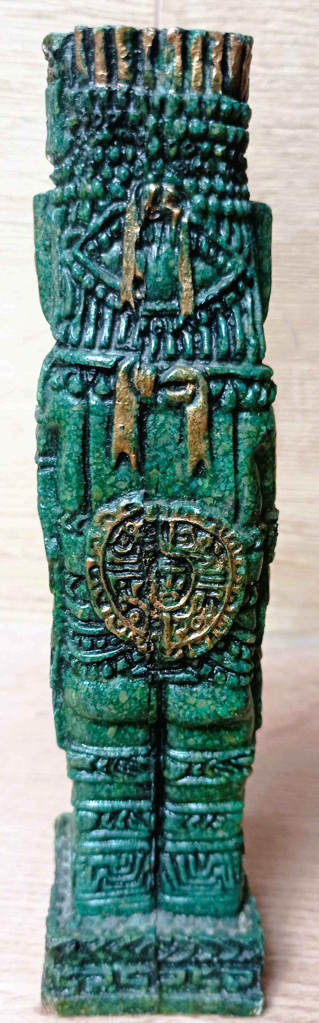 Atlante de Tula en Malachite – Guerrier Toltèque – Sculpture Mexique 19 cm