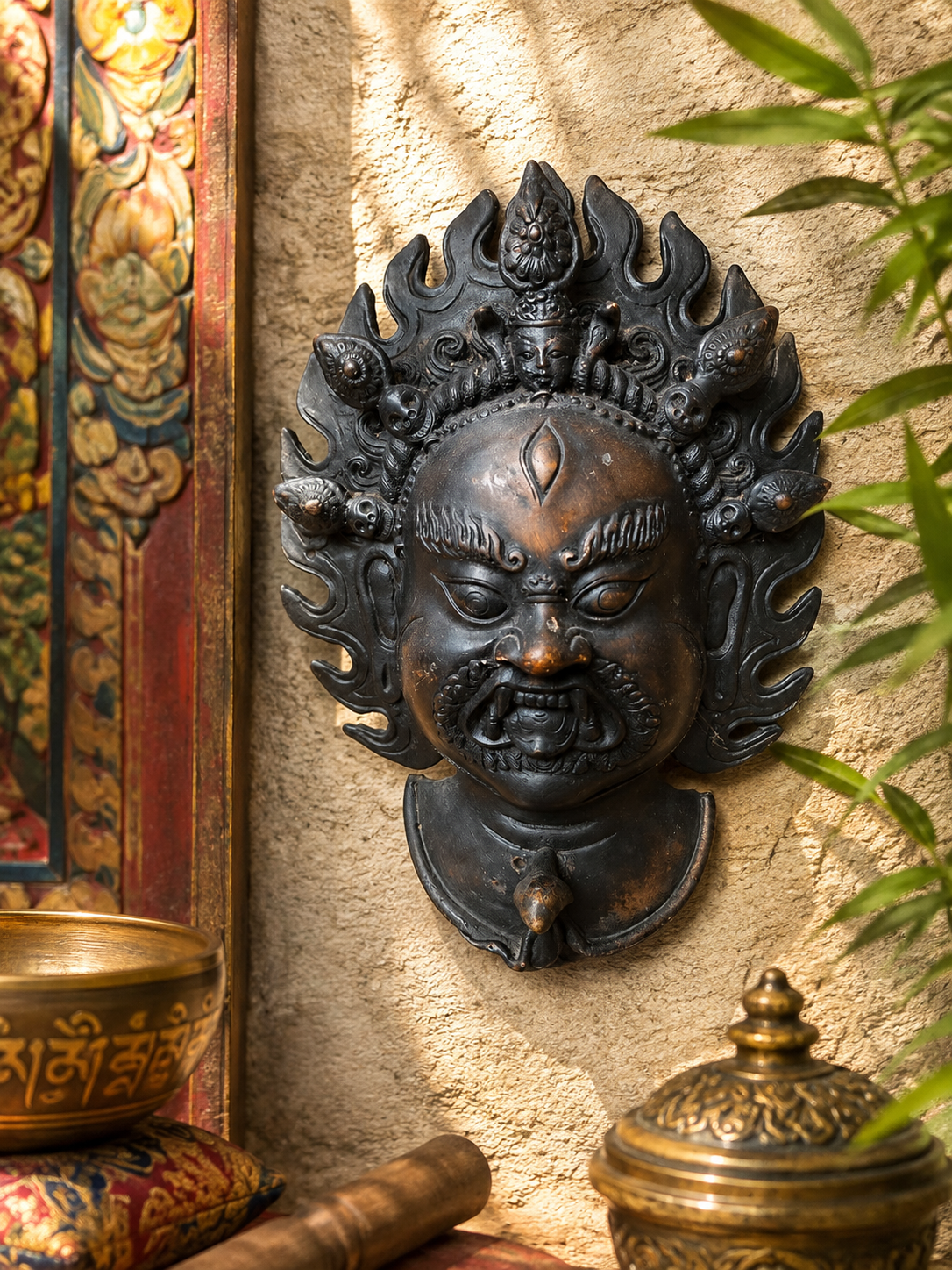 Masque Mahākāla en terre cuite – Art bouddhiste himalayen